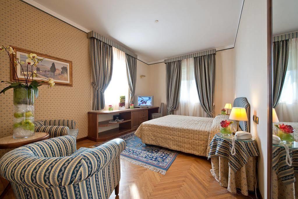 Grand Hotel Nizza Et Suisse Монтекатіні-Терме Екстер'єр фото